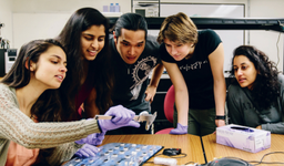 Harvey Mudd College logo