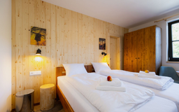 Wellness resort Jánošíkov dvor logo